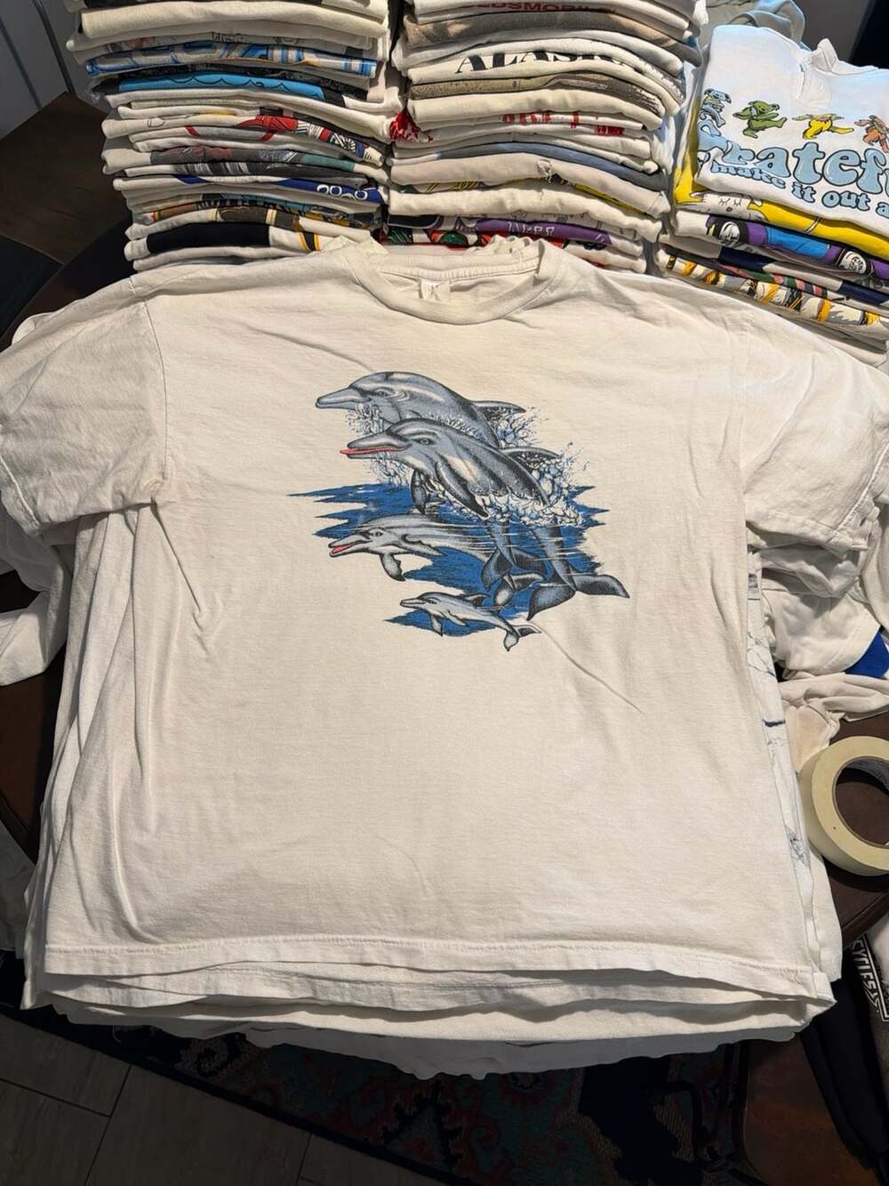 Vintage 90s Sea World Dolphin Family Nature Souvenir Tee